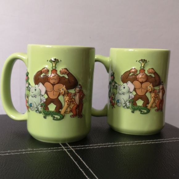 Set of Two Rainforest Cafe Mugs, 2-Sided with 3D Design, Like-new - Picture 1 of 5